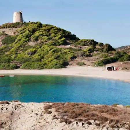 Villa Pagura - *
