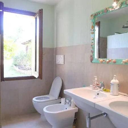 Villa Pagura - *